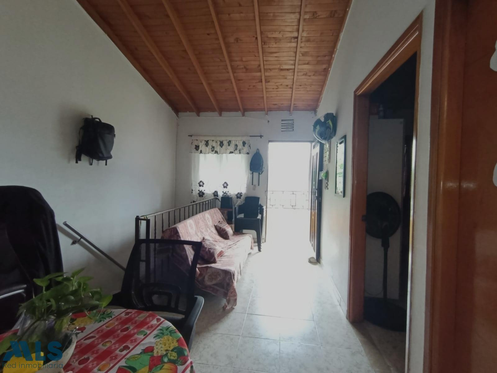 Casa en venta en Guayabal, Sector La Colina medellin - la colina