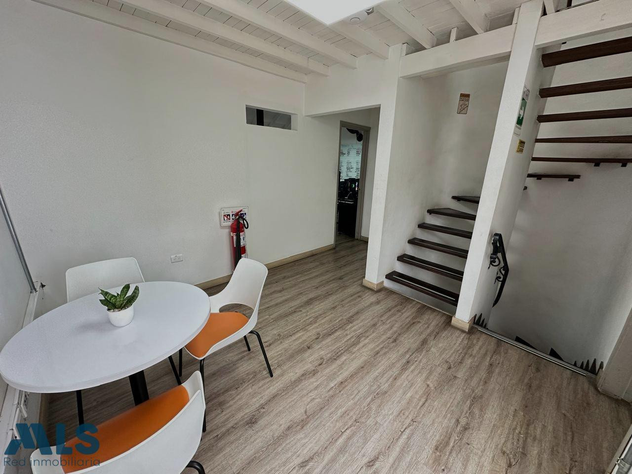 Venta de Casa–Oficina en Envigado, Sector Villa Grande envigado - villagrande
