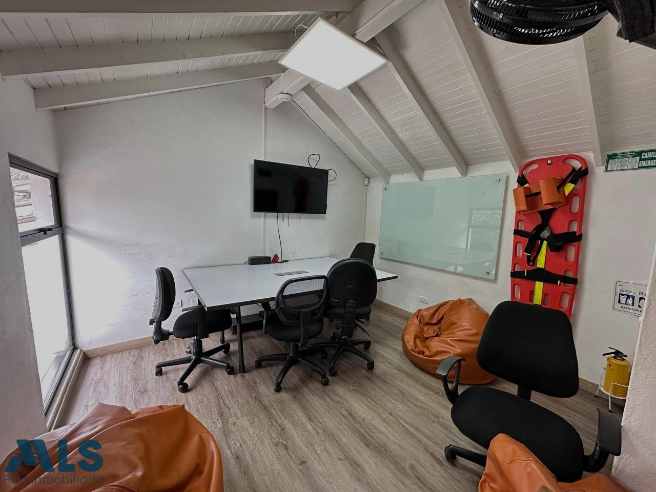 Venta de Casa–Oficina en Envigado, Sector Villa Grande envigado - villagrande