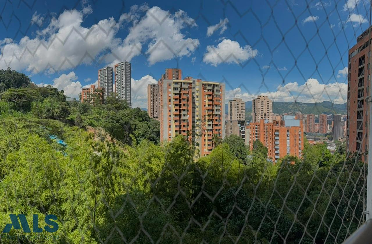 HERMOSO APARTAMENTO EN CASTROPOL medellin - castropol