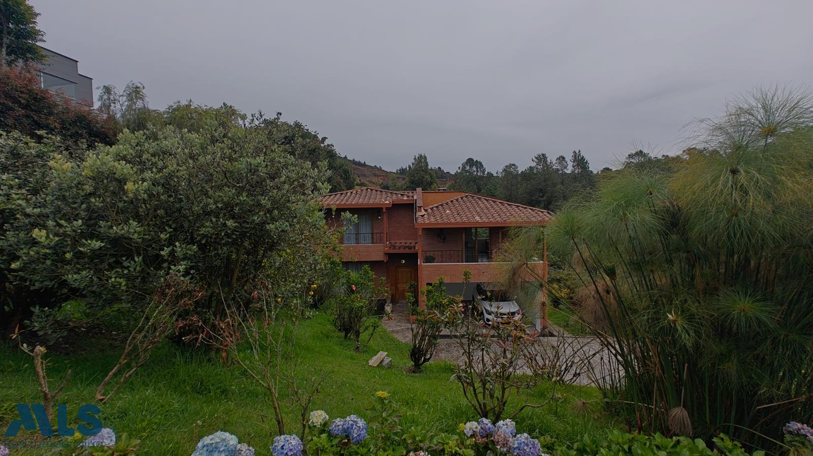 CASA TRANQUILA Y CAMPESTRE EN EL ALTO DEL ESCOBERP envigado - alto del escobero envigado