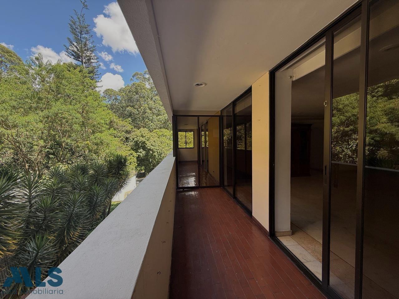 Venta de amplio apartamento en el Poblado , El campestre medellin - el campestre
