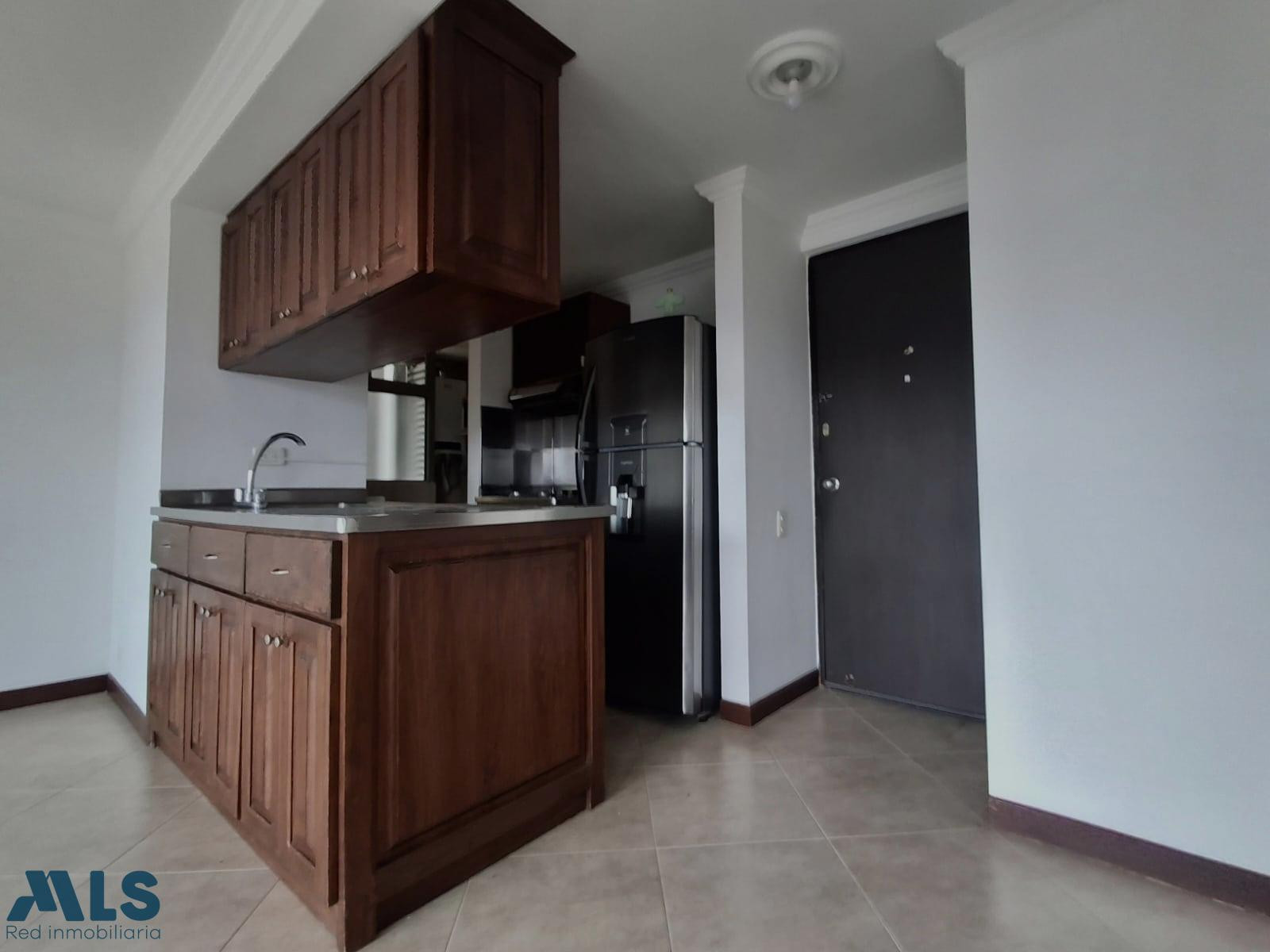 Apartamento en Loma de Los Bernal. medellin - loma de los bernal