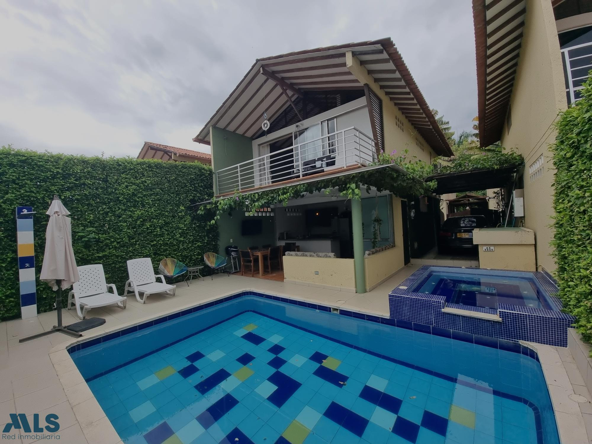 Casa con piscina privada en Unidad tranquila y exclusiva en Santa Fe de Antioquia santa-fe-de-antioquia - llano de bolivar