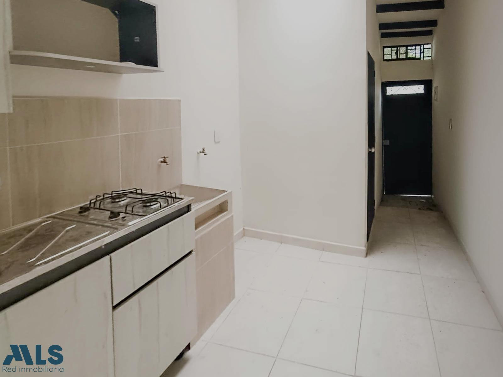 CASA PRIMER PISO CON 7 UNIDADES DE VIVIENDA envigado - san mateo