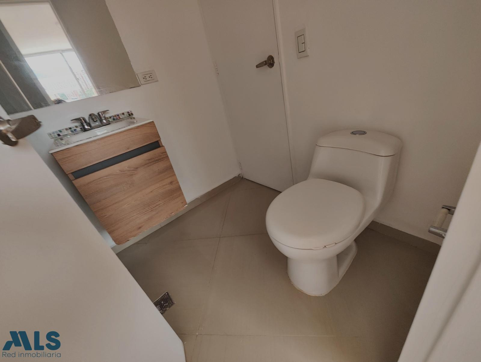 ¡Tu nuevo hogar te espera en La Castellana, Medellín! 🏡 medellin - la castellana