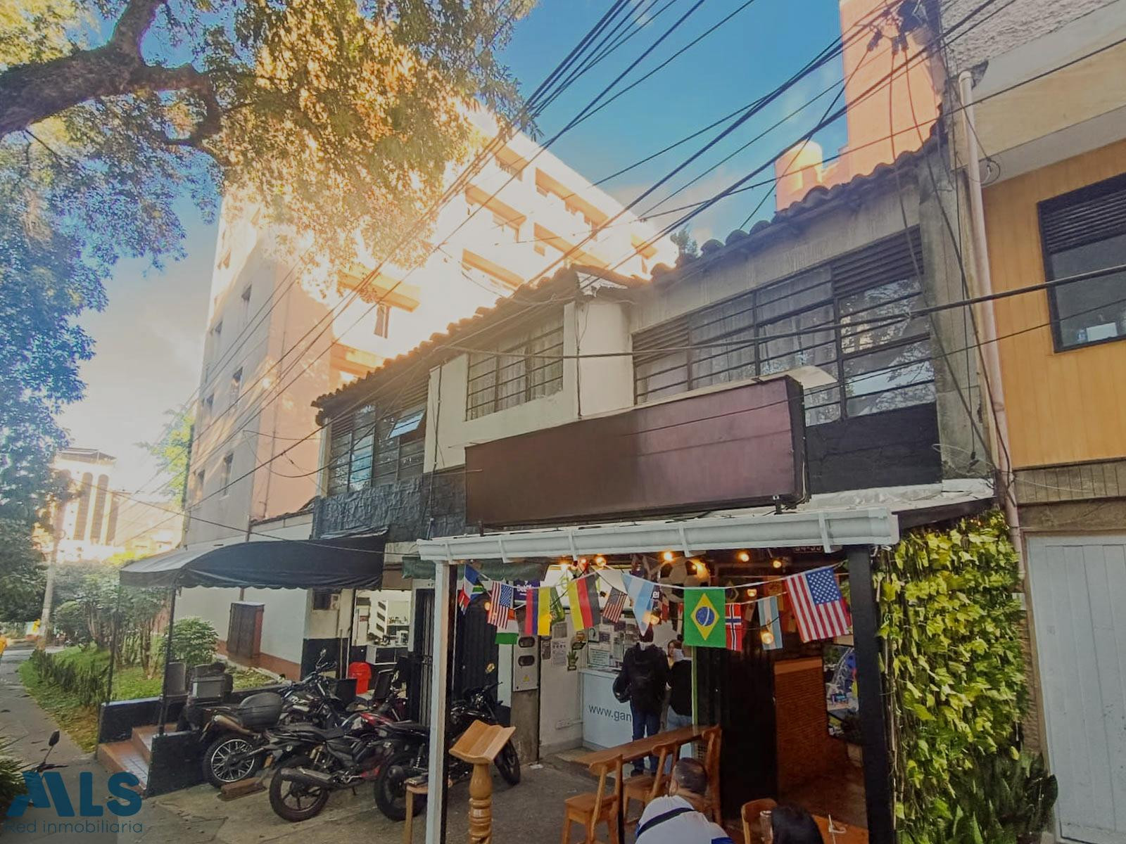 4 PARTAMENTOS MAS UN LOCAL EN VENTA medellin - santa teresita