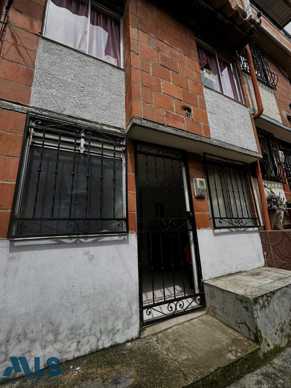 Casa Unifamiliar en unidad abierta bello - molinares