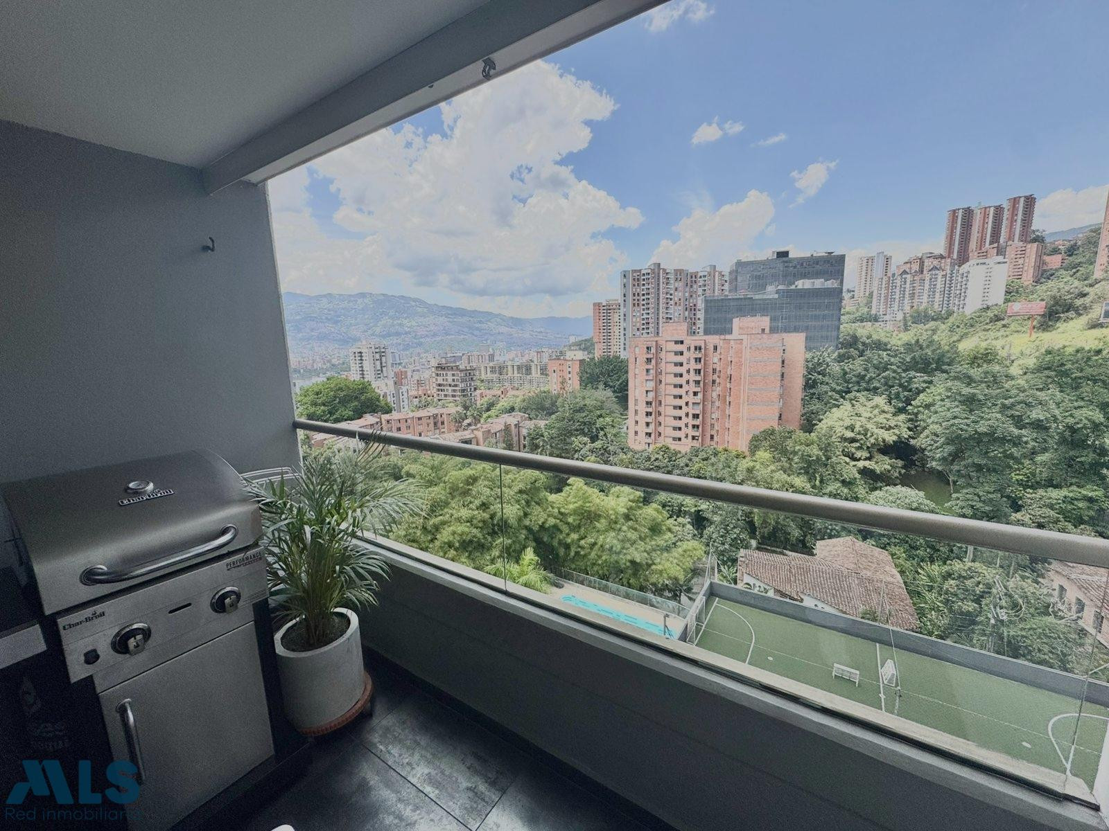 HERMOSO APARTAMENTO REMODELADO medellin - castropol