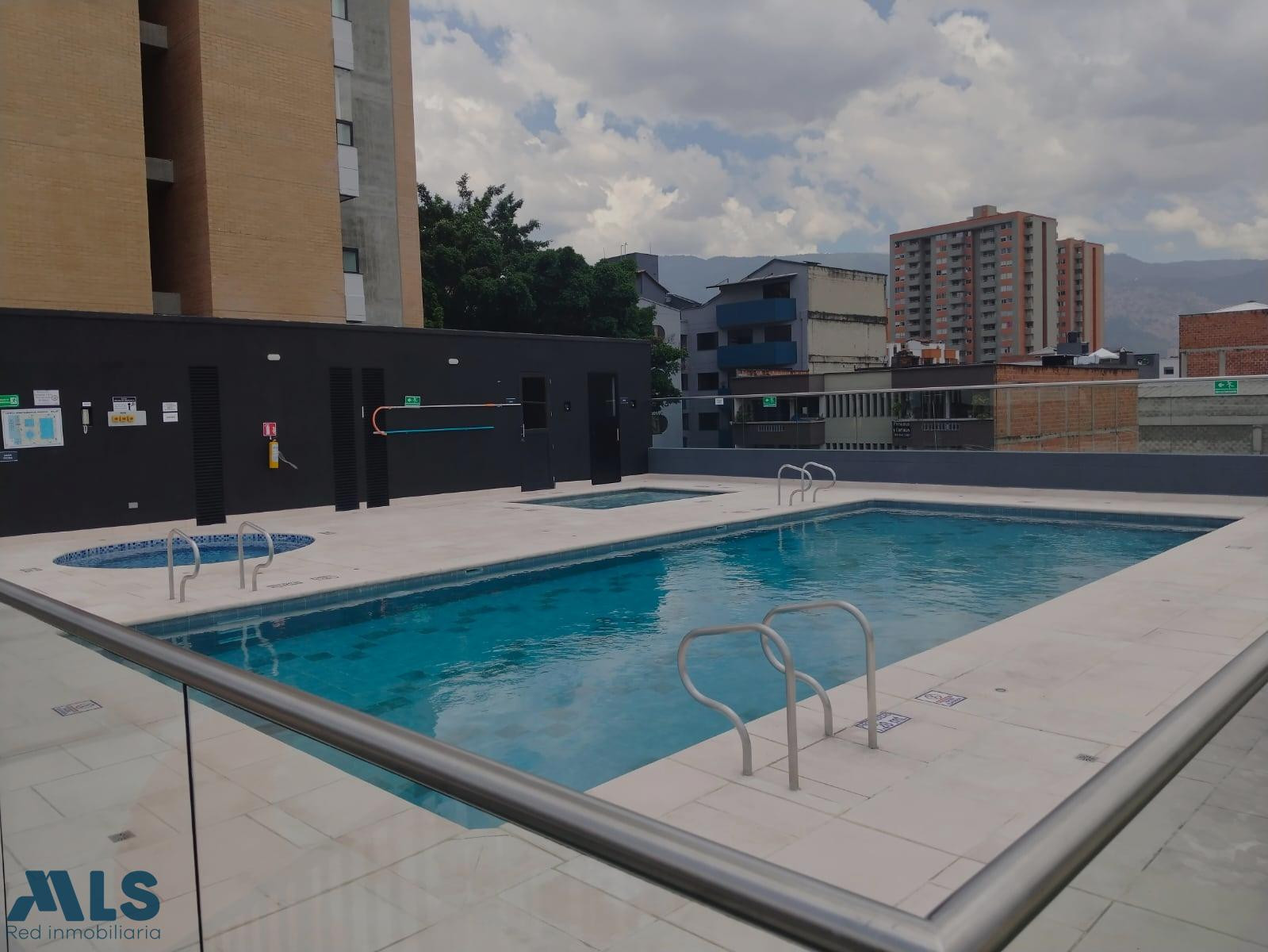 Apartamento en Los Colores . medellin - los colores