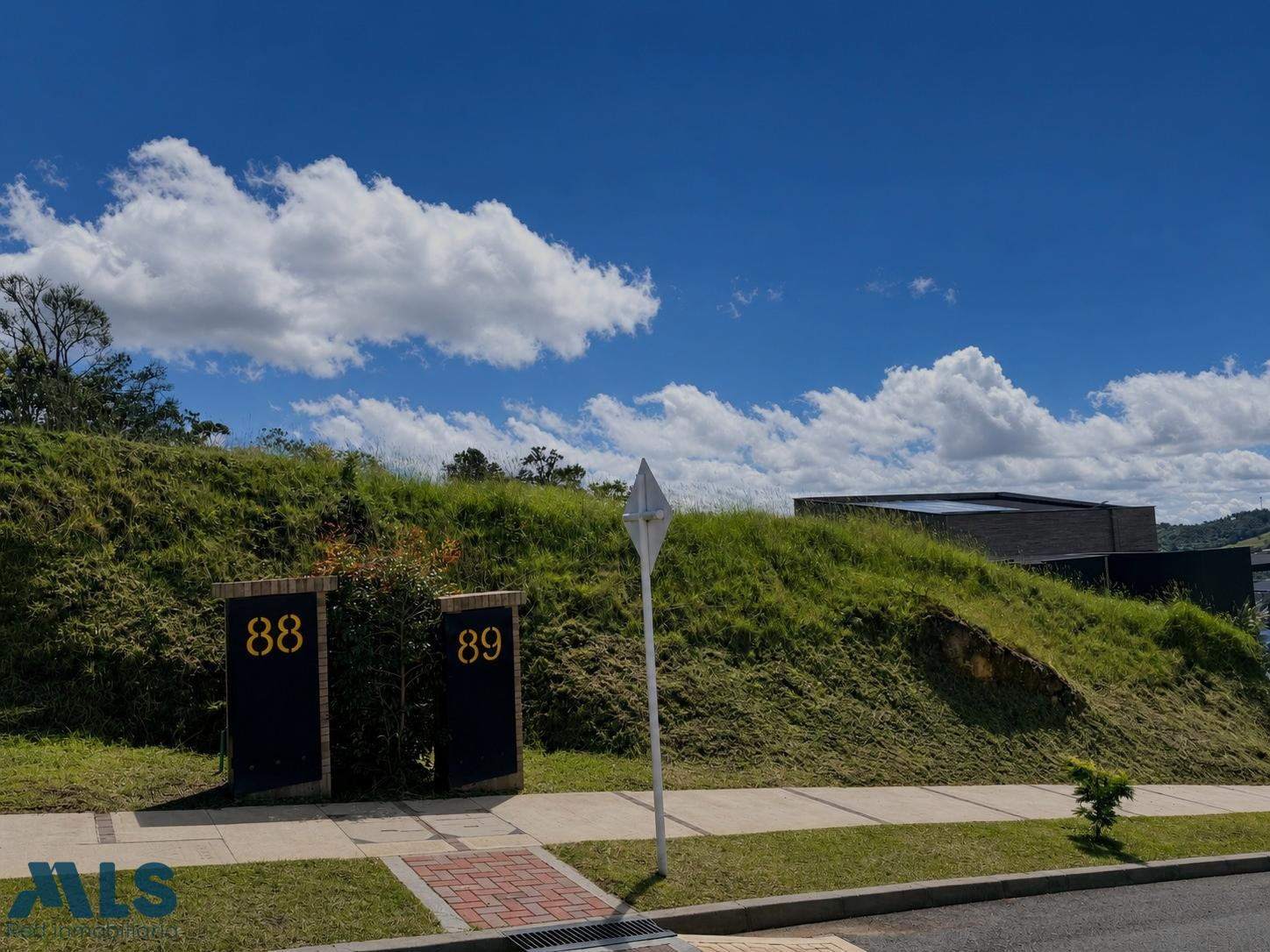 VENTA DE LOTE EN ALTO DE LAS PALMAS envigado - alto de las palmas
