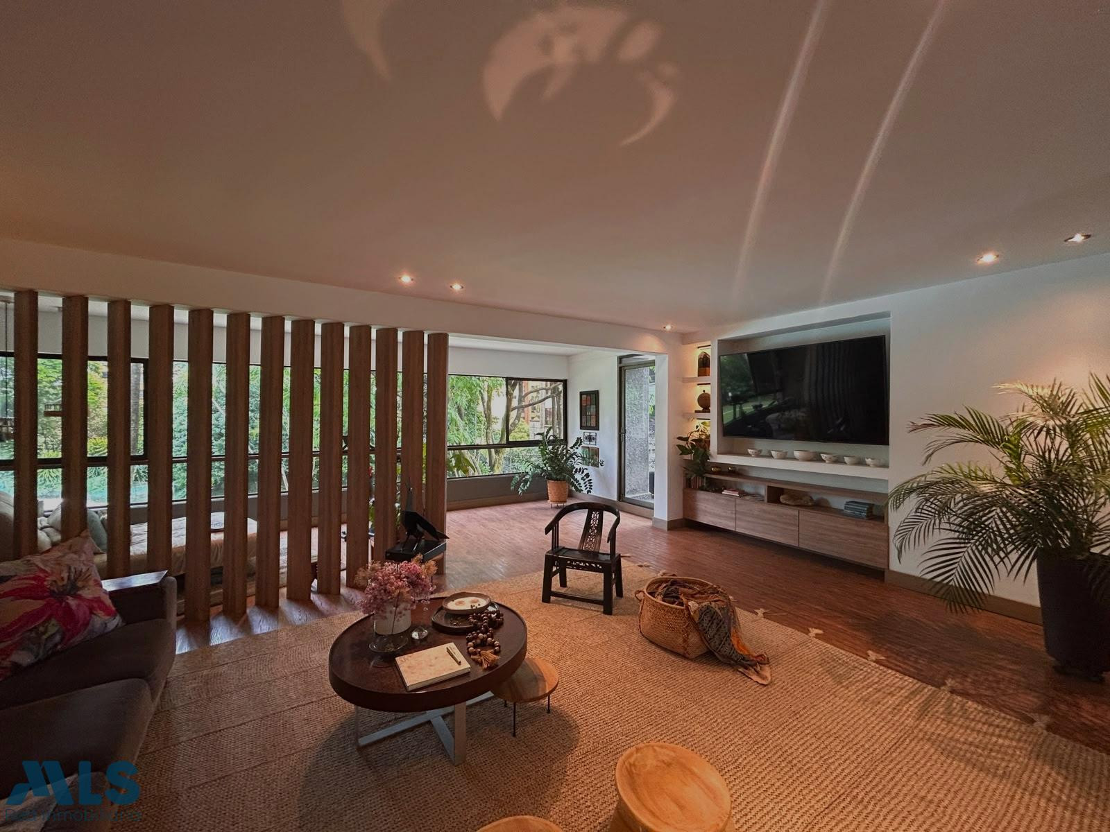 Apartamento en venta en el Poblado medellin - patio bonito
