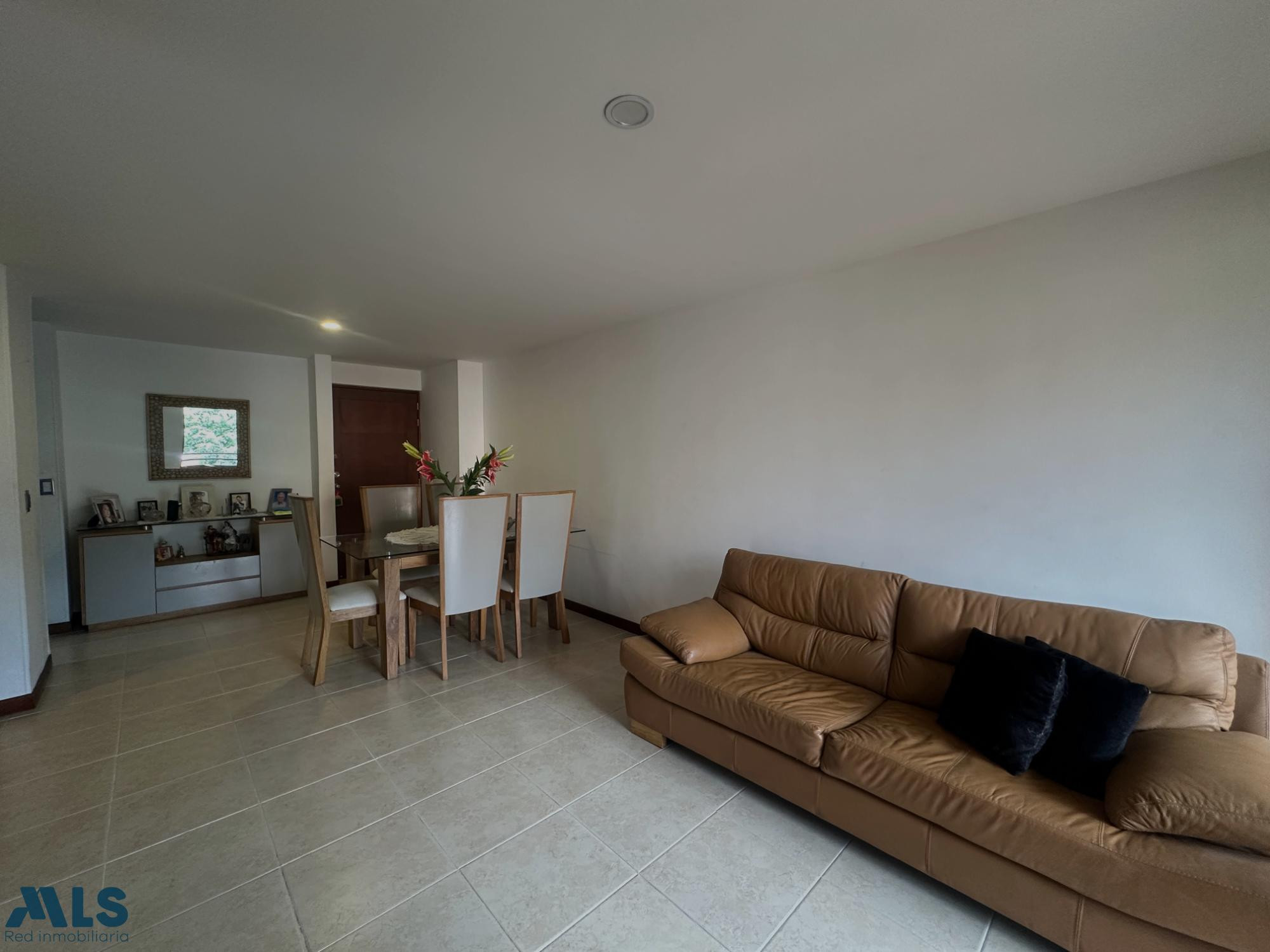 Apartamento en sector plano y tranquilo de Envigado envigado - otraparte