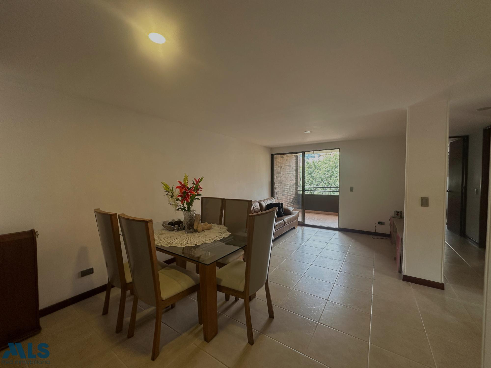 Apartamento en sector plano y tranquilo de Envigado envigado - otraparte