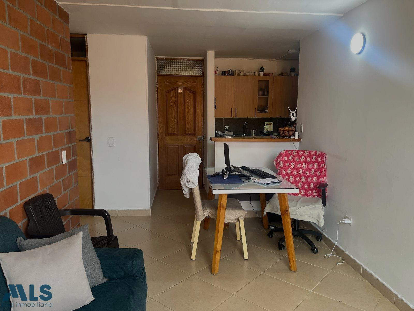 Apartamento de 63 mts, 3 alcobas, 2 baños, cocina integral marinilla - urbano