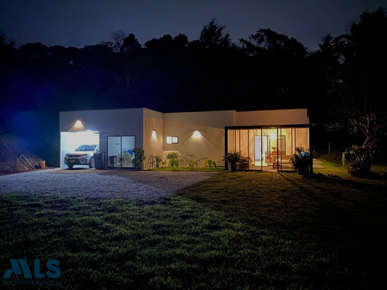 hermosa casa campestre de 1 nivel rionegro - v el capiro rionegro