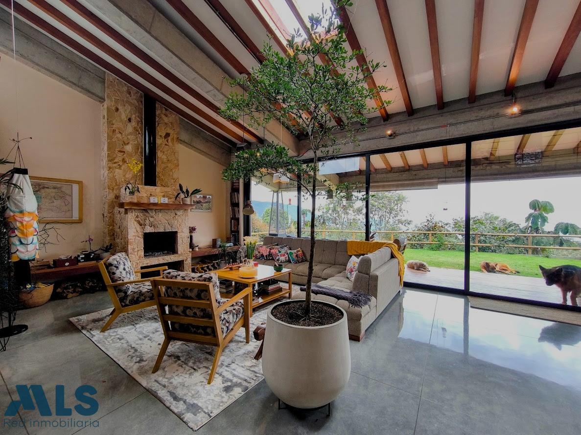 Casa contemporánea – Alto de El Escobero el-retiro - alto del escobero el retiro
