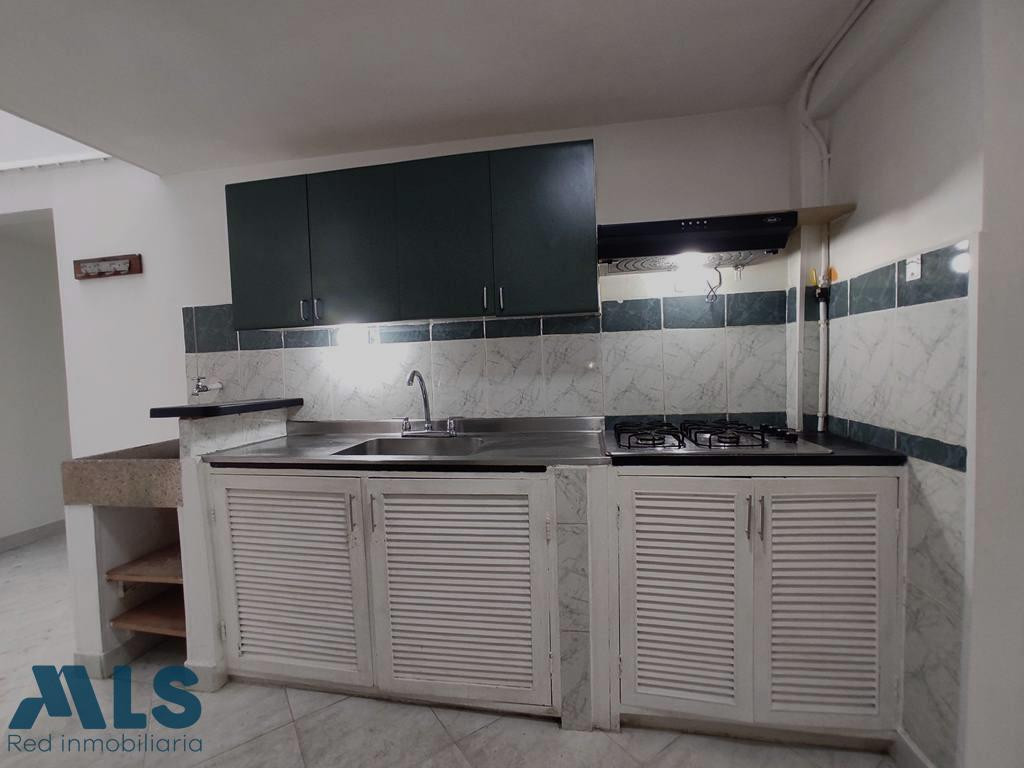 EN VENTA CASA DE DOS NIVELES MAS TERRAZA EN PRADOS DE SABANETA sabaneta - prados de sabaneta