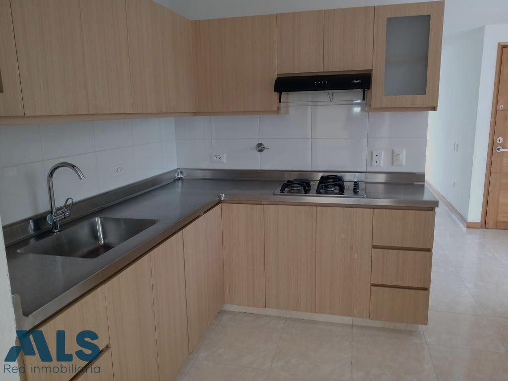 Hermosa casa esquinera disponible para venta en Rionegro rionegro - la presentacion