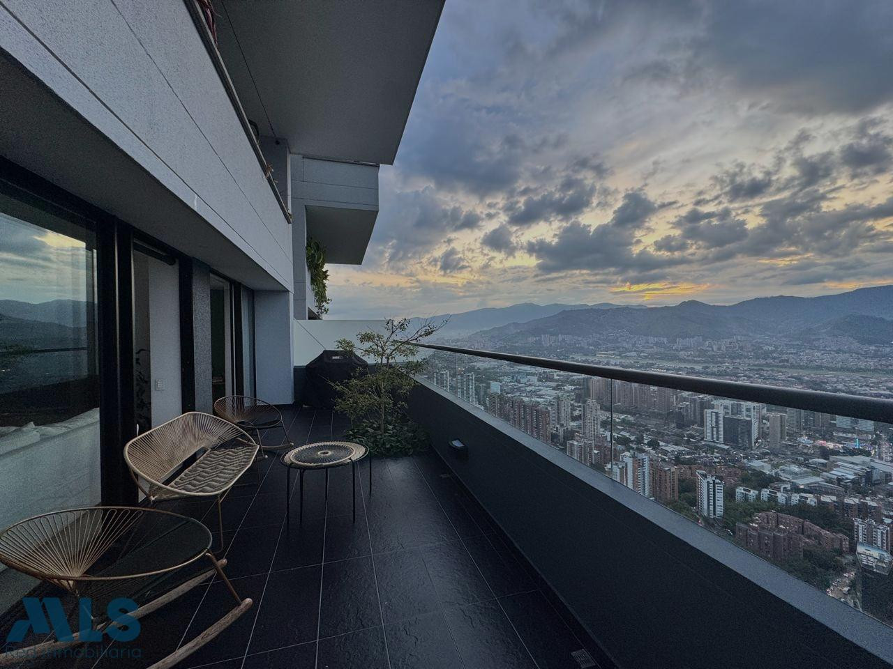 Hermoso apartamento, con vista unica con dos habitaciones, balcon terraza de 30 metro medellin - las palmas