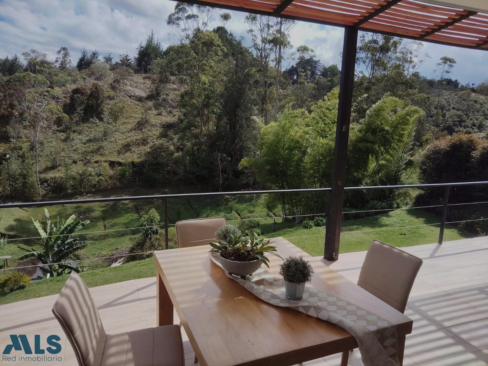 Casa campestre a 18 min del Aeropuerto san-vicente - autopista medellin bogota