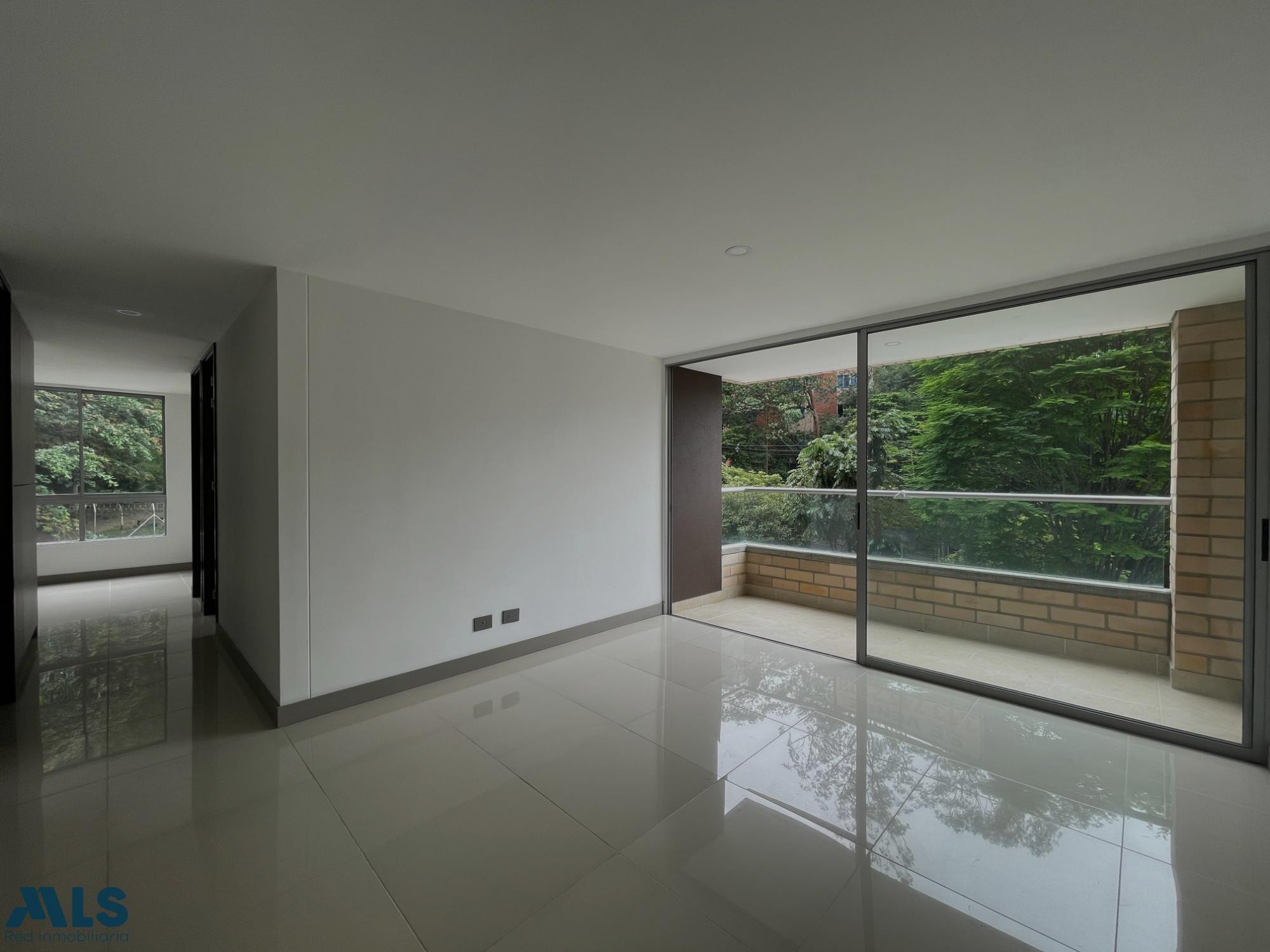 APARTAMENTO EN EL POBLADO, EXCELENTE UBICACIÓN Y GRANDES ESPACIOS medellin - la frontera