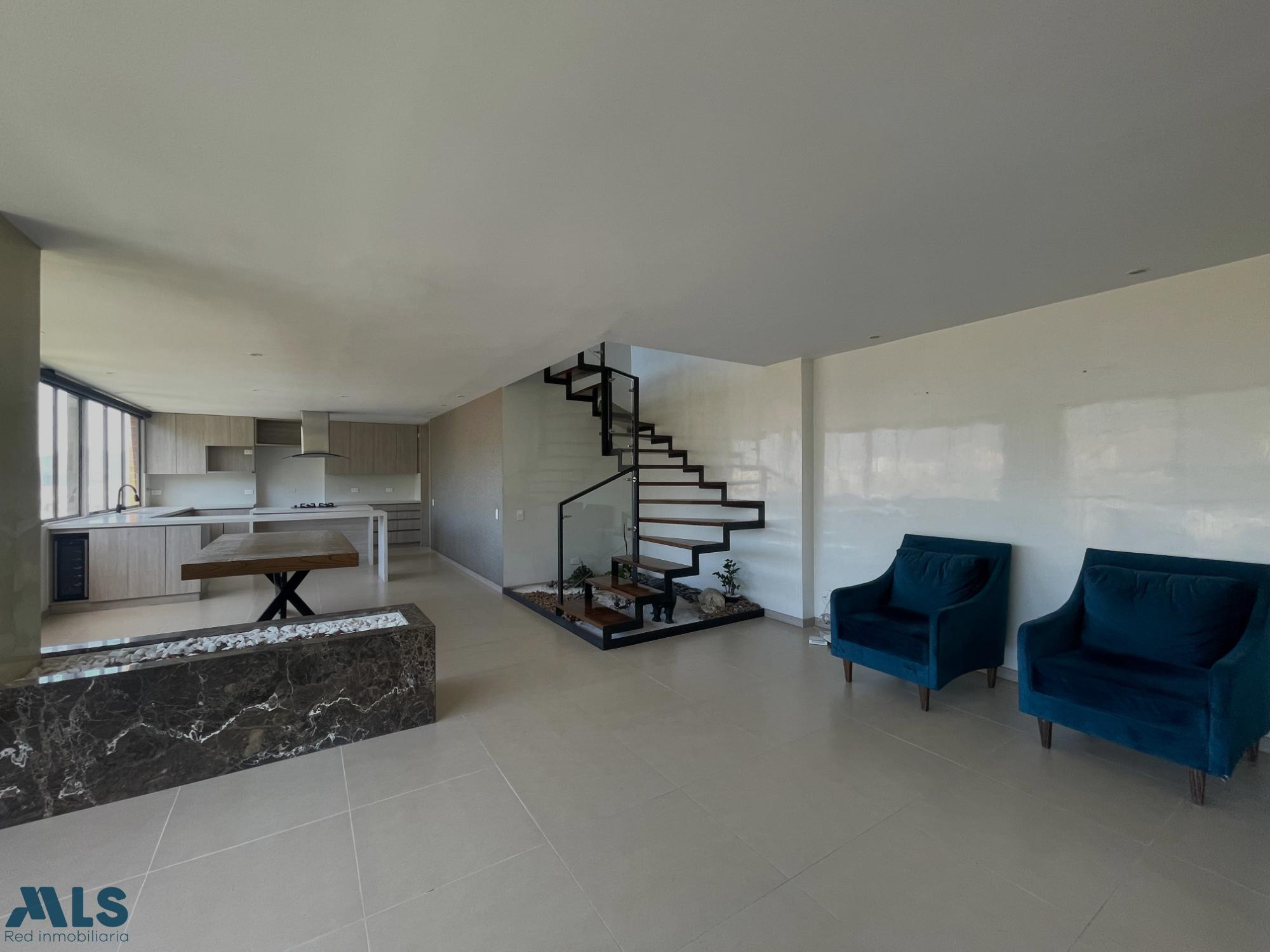 APARTAMENTO DÚPLEX EN VENTA EN ALTOS DEL POBLADO medellin - altos del poblado