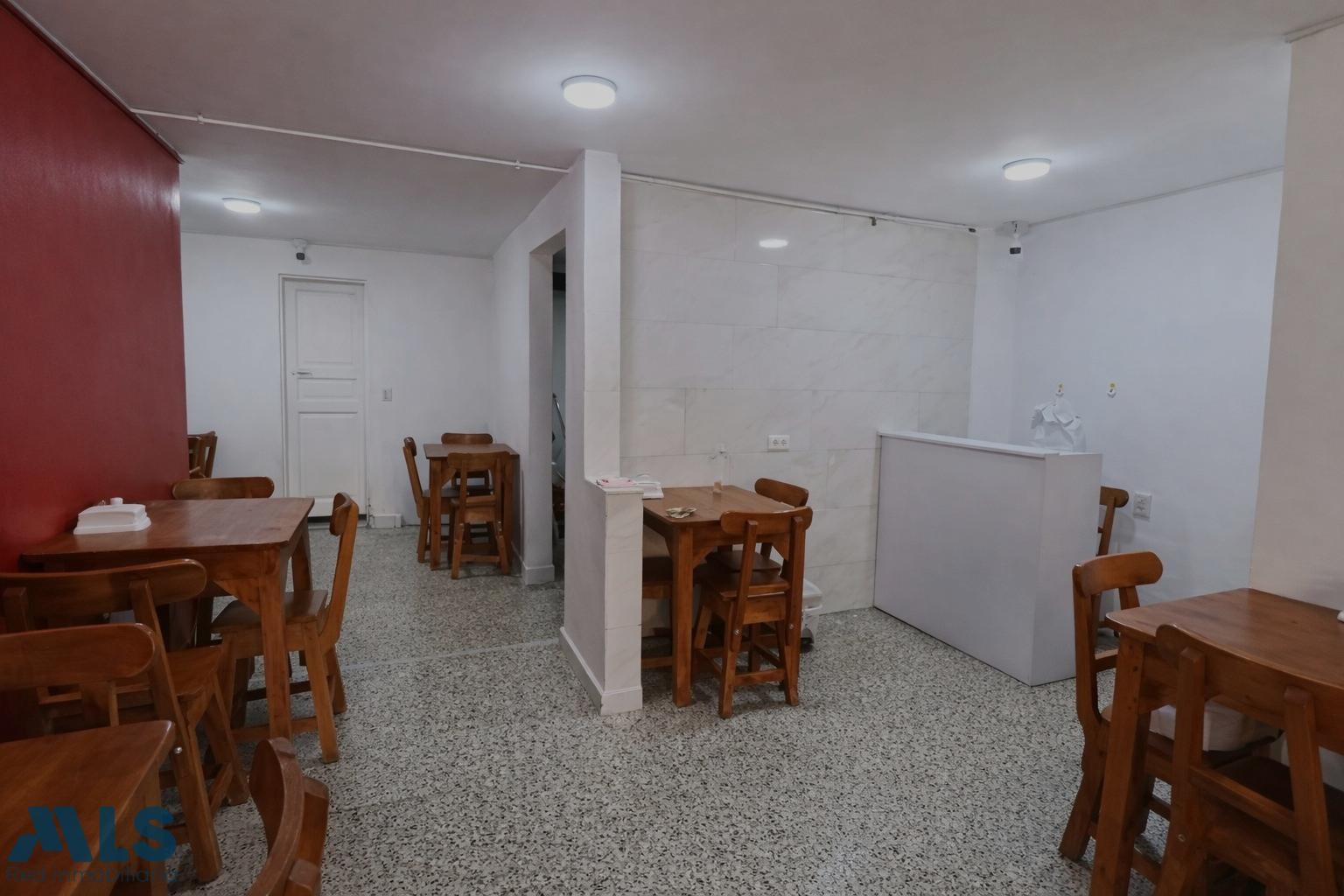 VENDO LOCAL COMERCIAL en LA FLORESTA medellin - suramericana