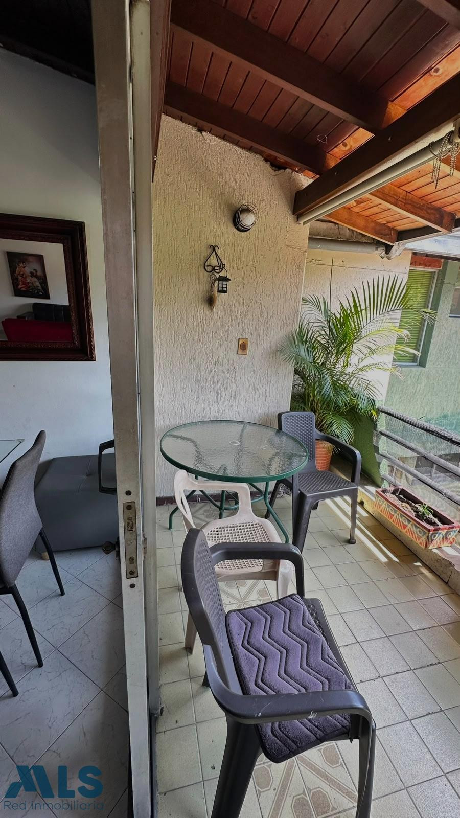 ¡Amplitud y ubicación estratégica en Los Colores! Apartamento de 106 m² con garaje medellin - la floresta