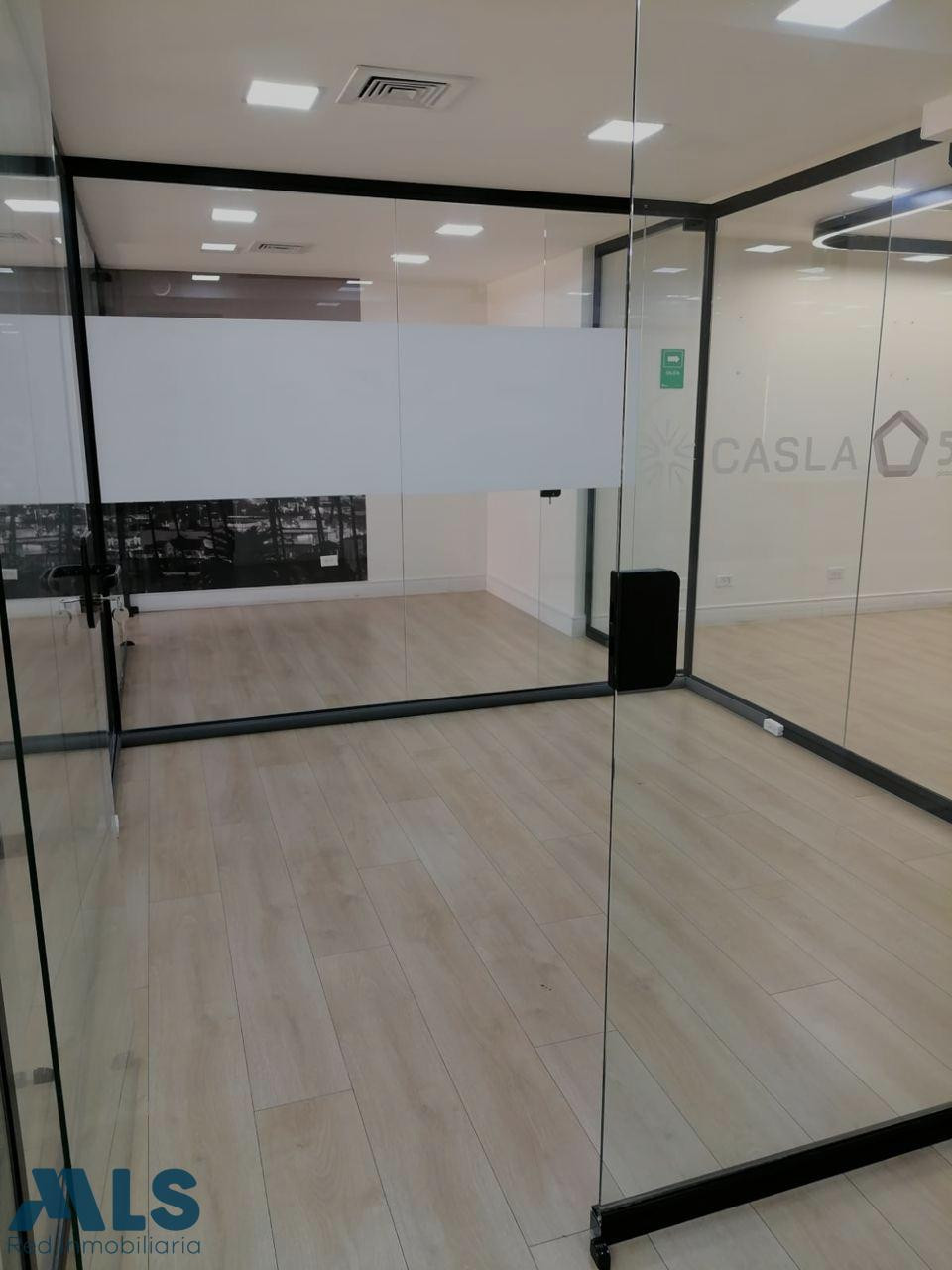 se vende oficina en milla de oro Medellín medellin - milla de oro