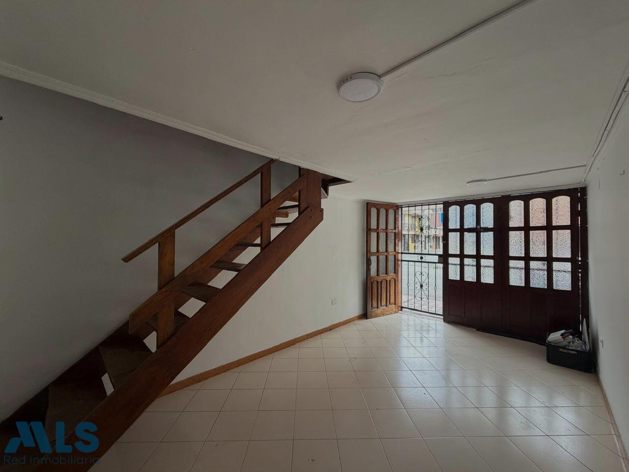 Casa Unifamiliar de 3 niveles en Venta Guayabal Casalinda Medellín medellin - casalinda