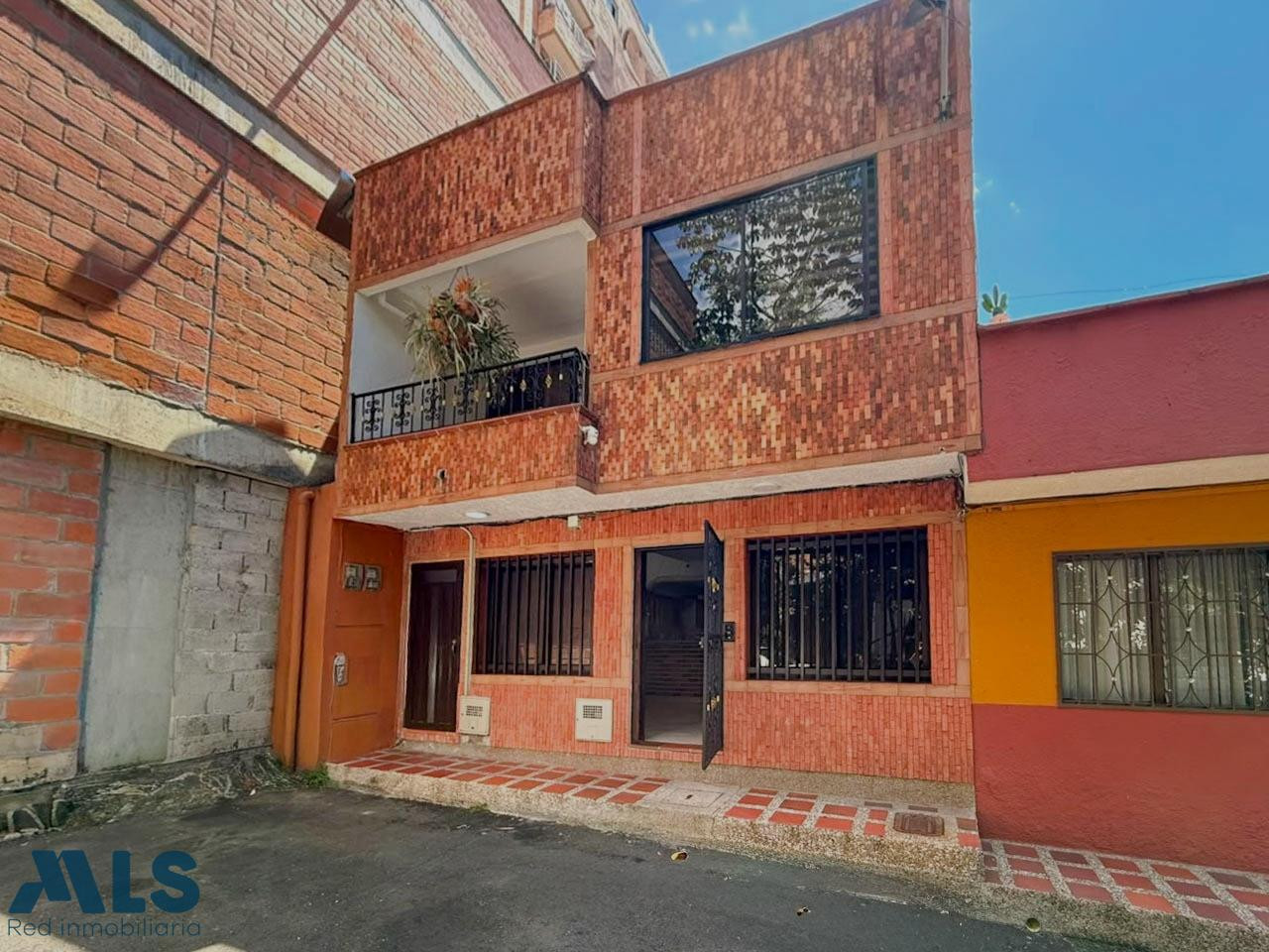 CASA PARA LE VENTA EN LA ESTRELLA, EXCELENTE PARA INVERSIONISTA la-estrella - poblados del sur