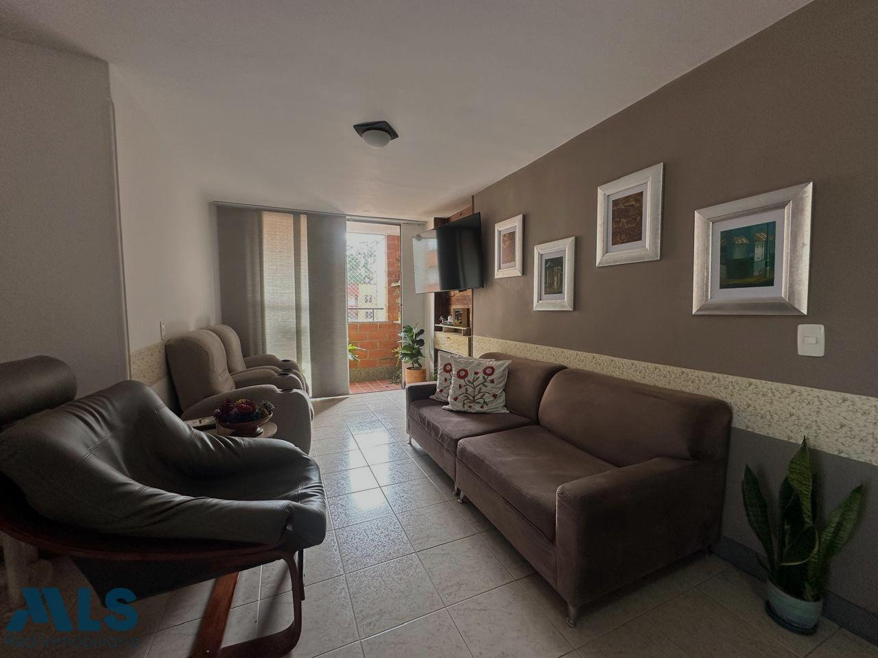 Venta de apartamento en sector tradicional de Envigado envigado - el dorado