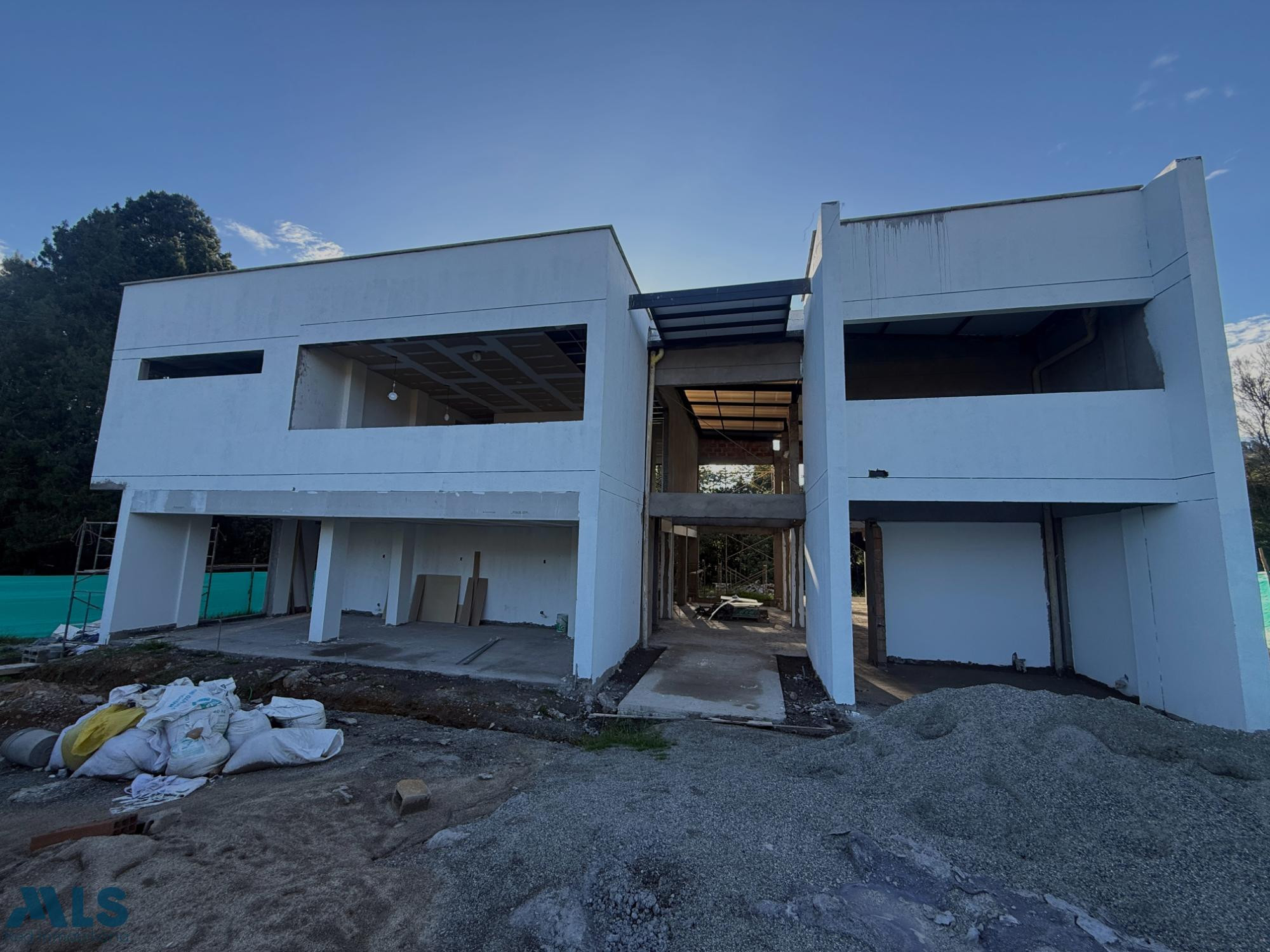 Una casa lista para convertirse en la expresión de tu estilo: terminala a tu gusto. envigado - alto de las palmas