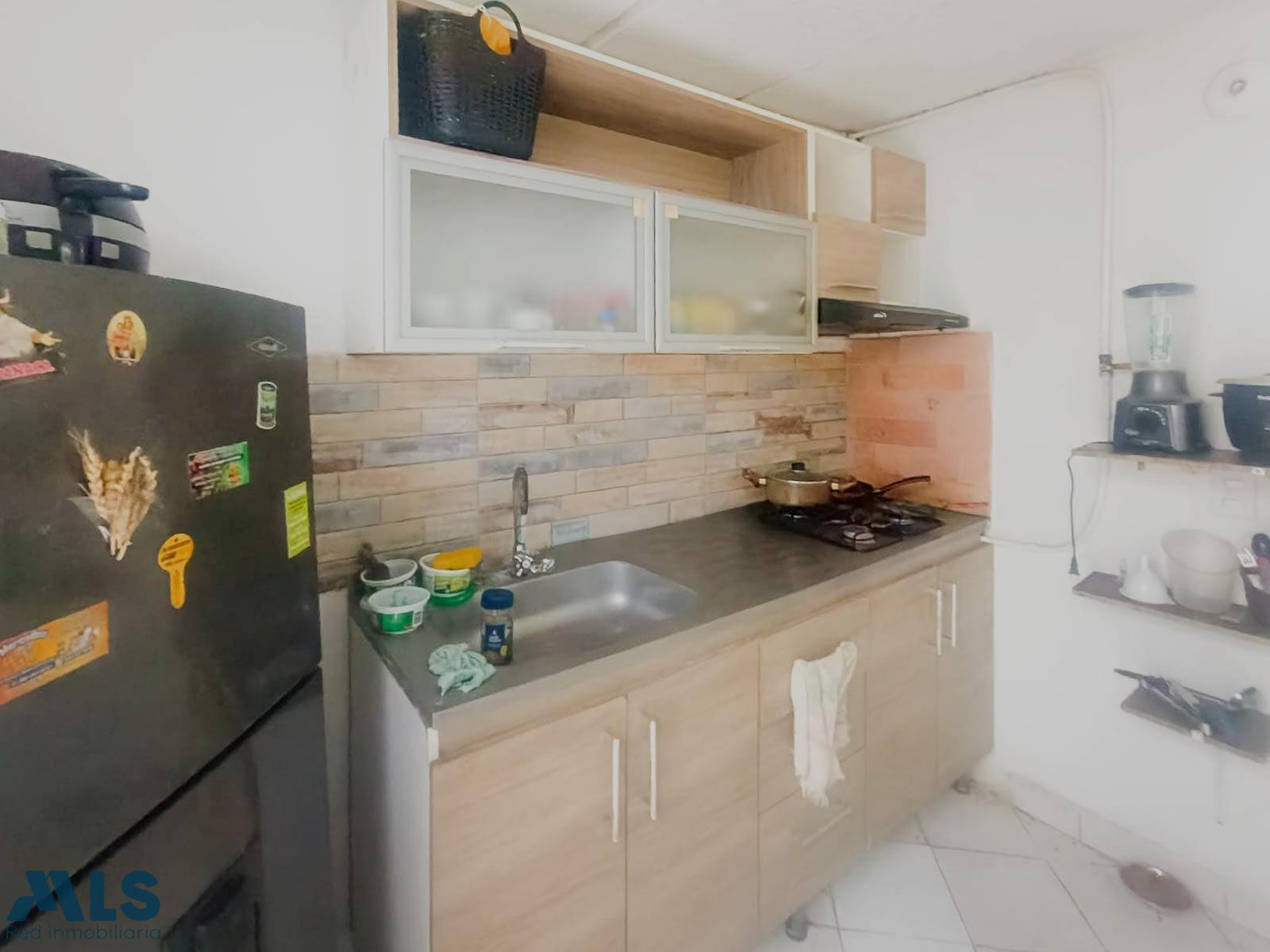 casa unifamiliar en unidad abierta medellin - guayabal