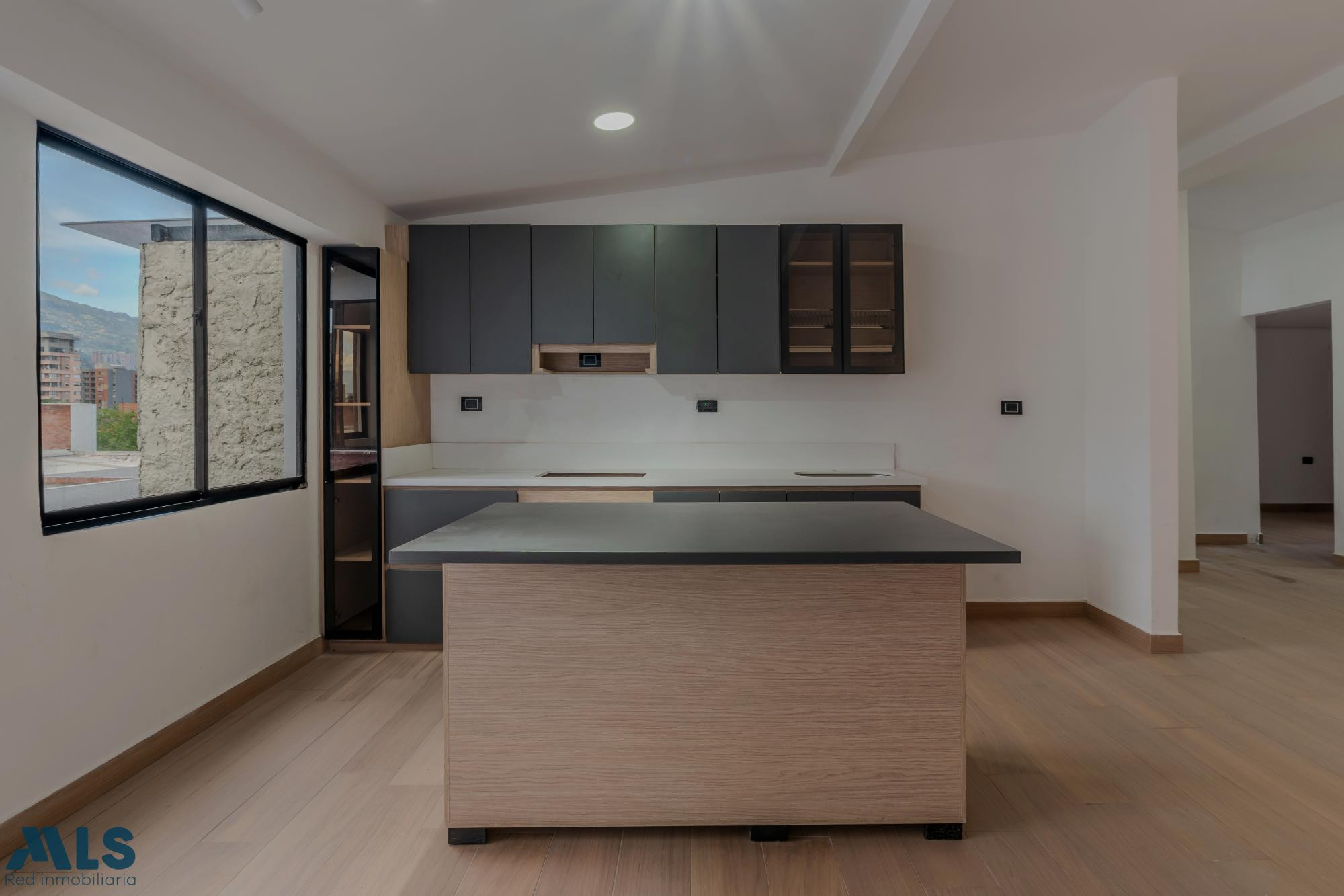 Apartamento Remodelado en venta en Laureles Florida Nueva medellin - florida nueva