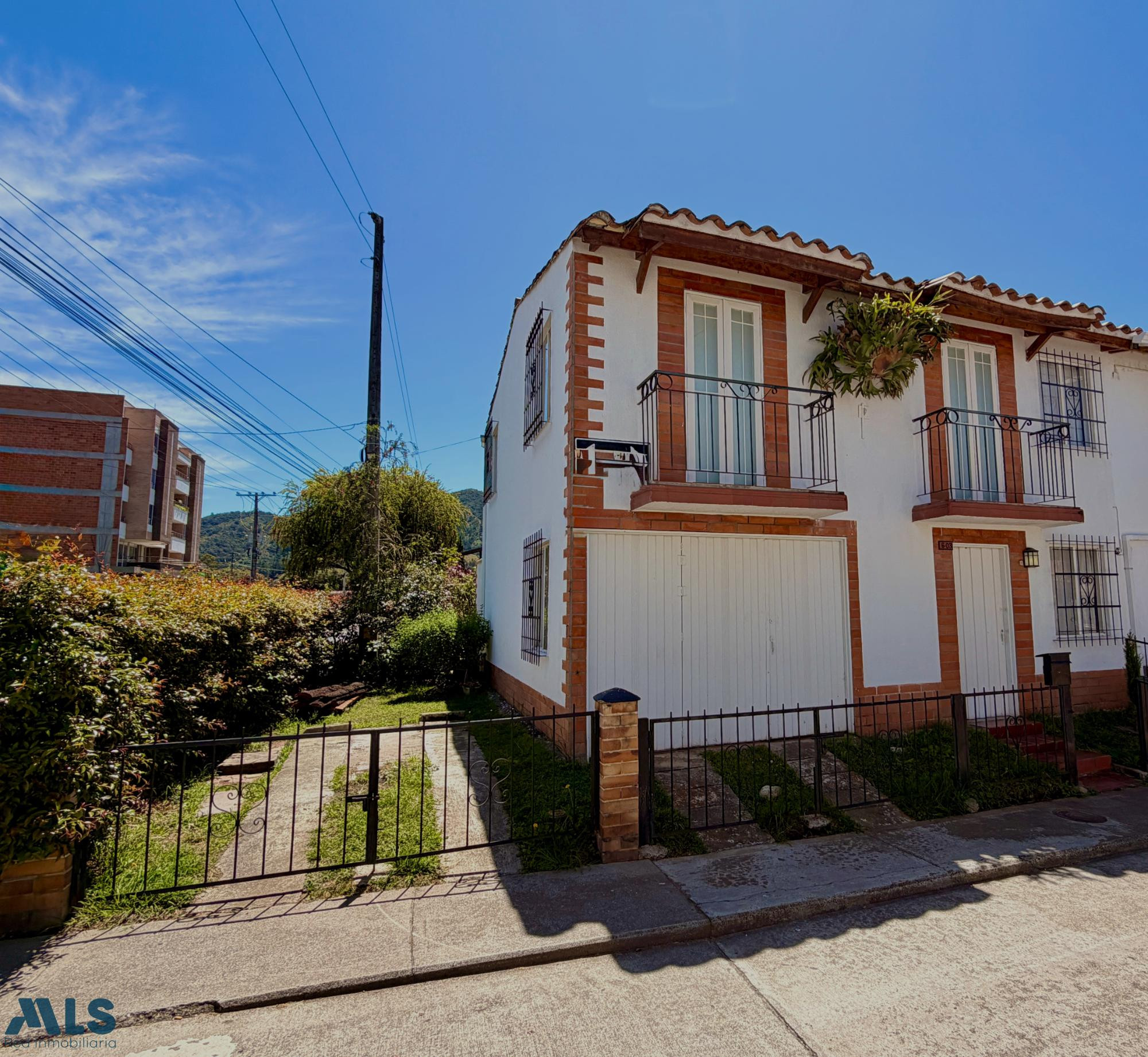 Casa muy bien ubicada cerca al parque de la ceja. la-ceja - v el tambo