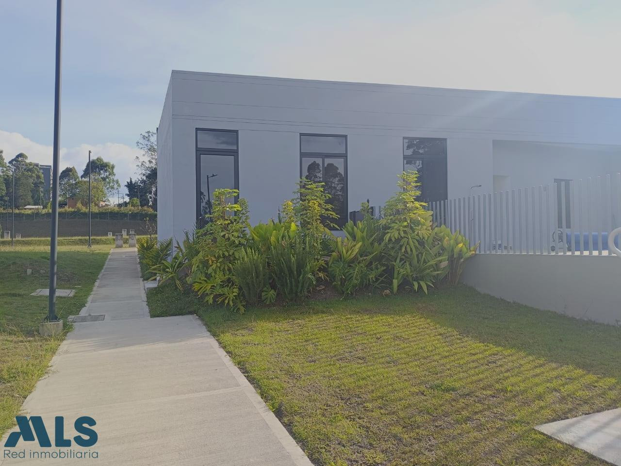 Venta Lote en Unidad Residencial Marinilla Antioquia marinilla - alcaravanes
