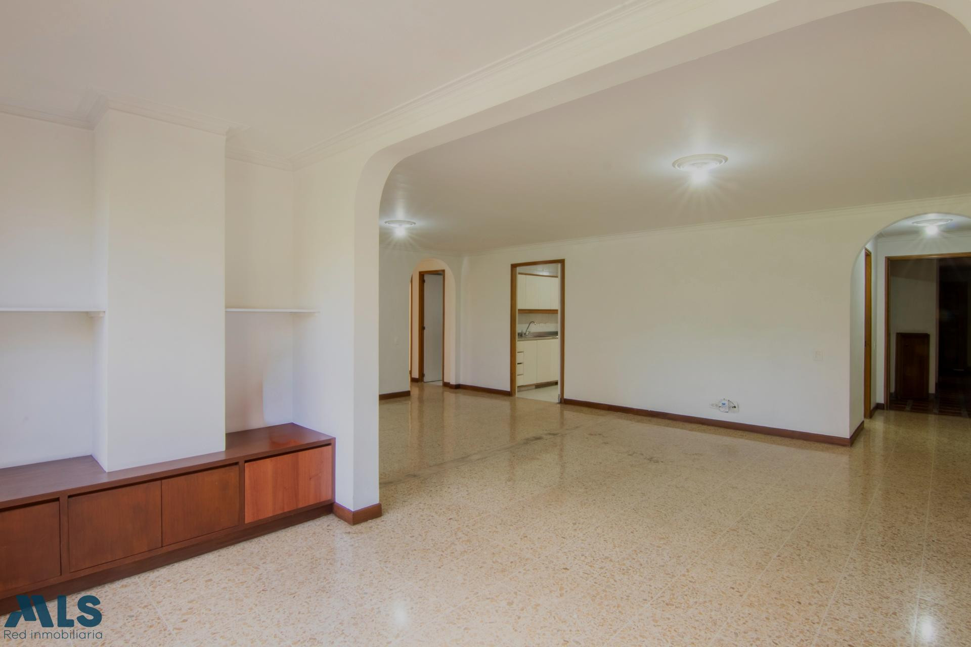 Apartamento en excelente ubicación y buenos espacios medellin - alejandria