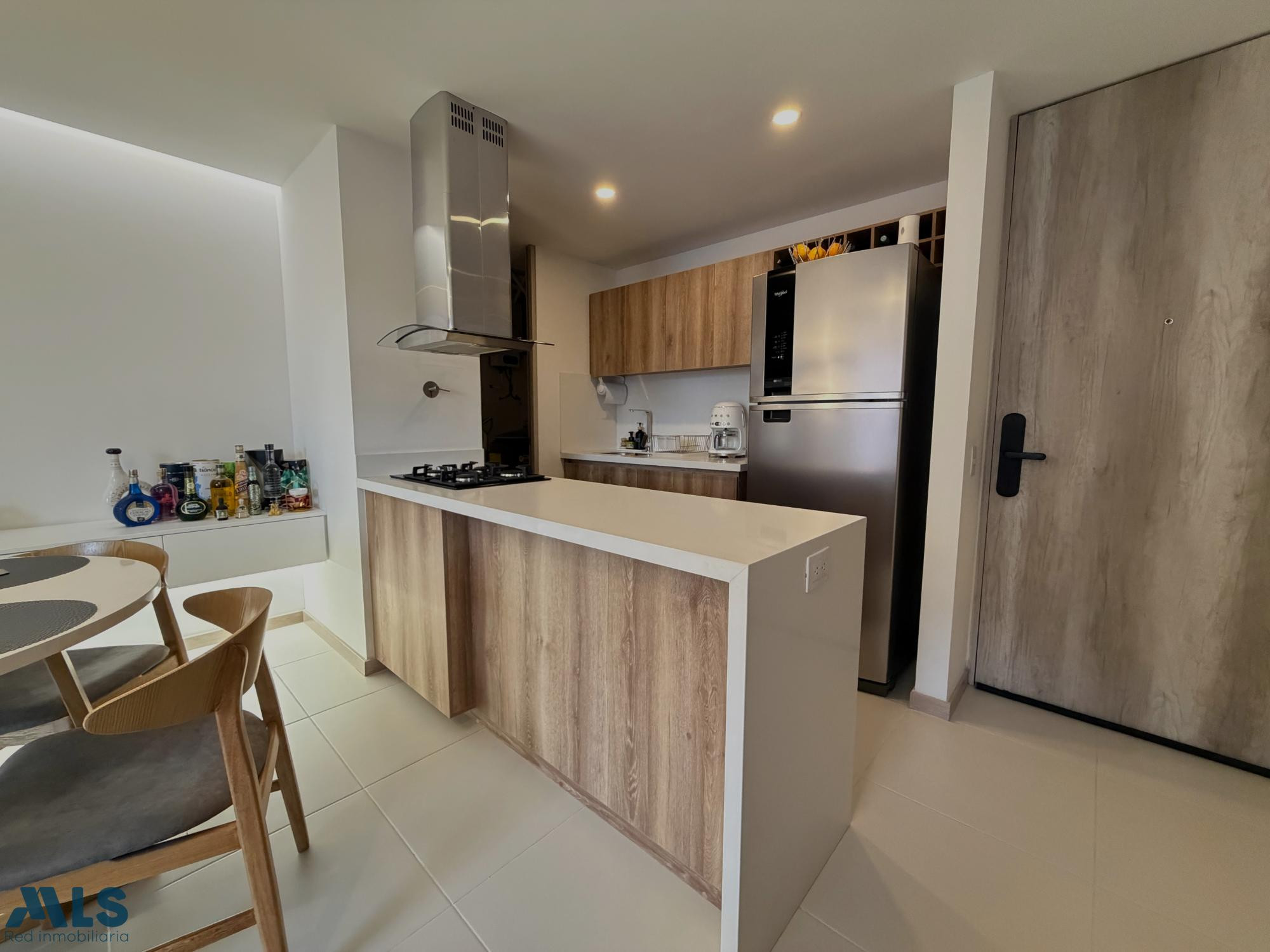 HERMOSO APARTAMENTO EN VENTA EN CIUDAD DEL RIO, MEDELLIN medellin - ciudad del rio