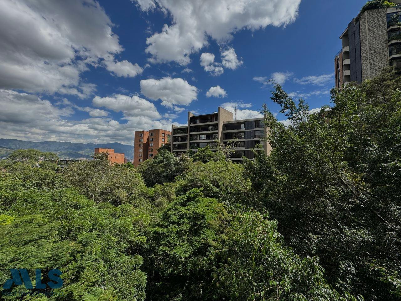 Apartamento en venta, a pasos del Mall Vizcaya medellin - el poblado