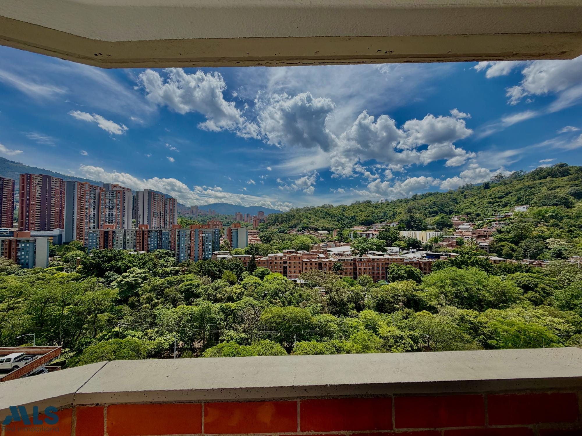 Tu próximo hogar te espera en Los Colores. medellin - los colores