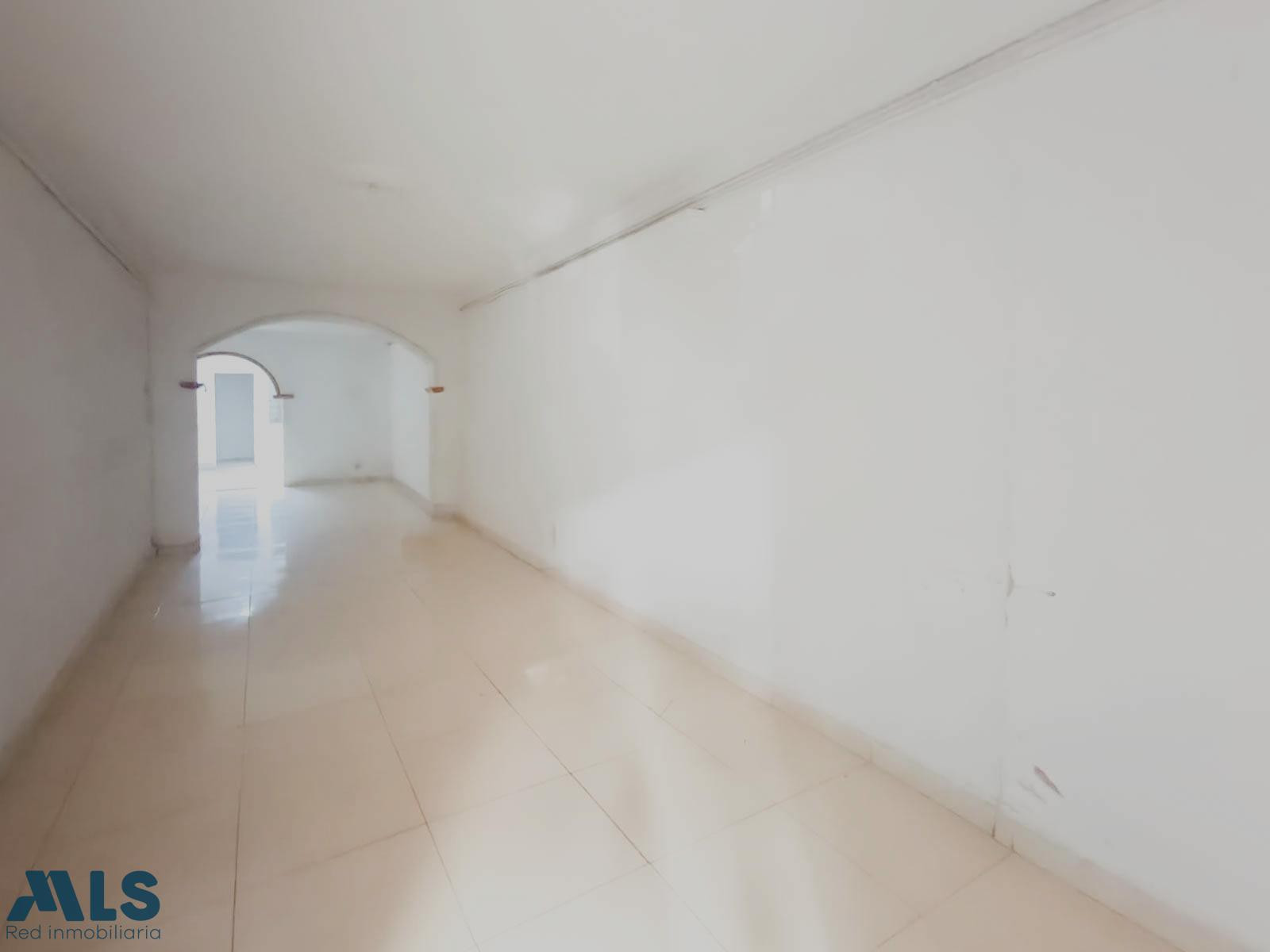 Casa primer piso con garaje en laureles medellin - laureles