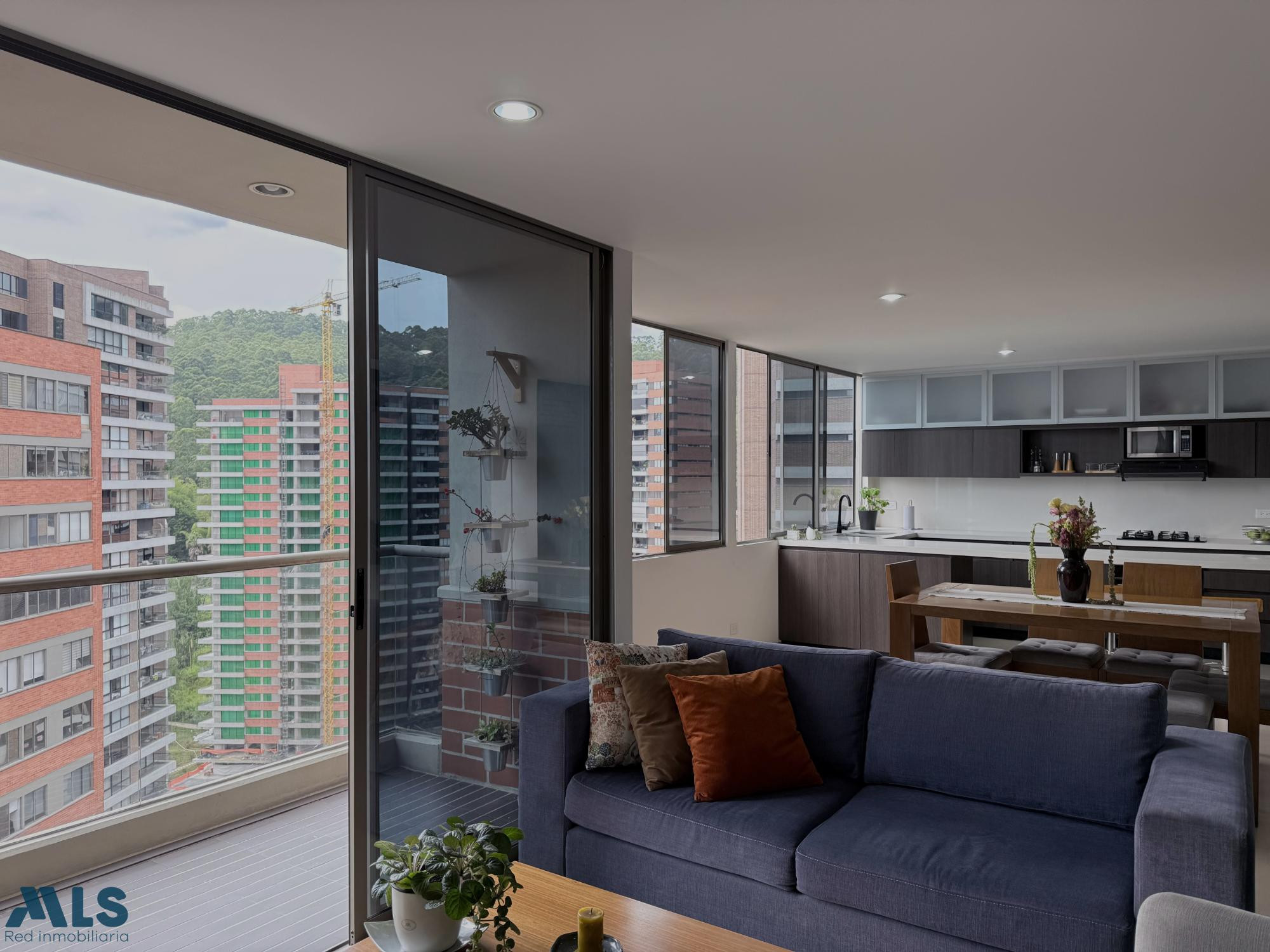 VENTA LINDO APARTAMENTO DUPLEX EN ALTOS DEL POBLADO, MEDELLIN medellin - altos del poblado