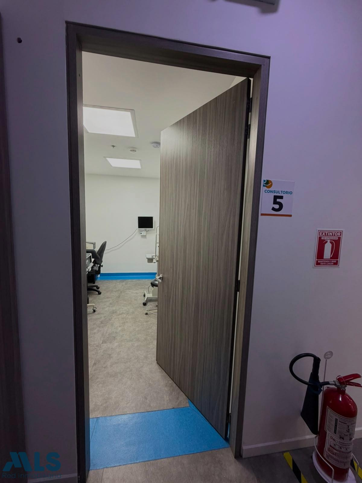 Locales comerciales rentando Av las Vegas envigado - las vegas