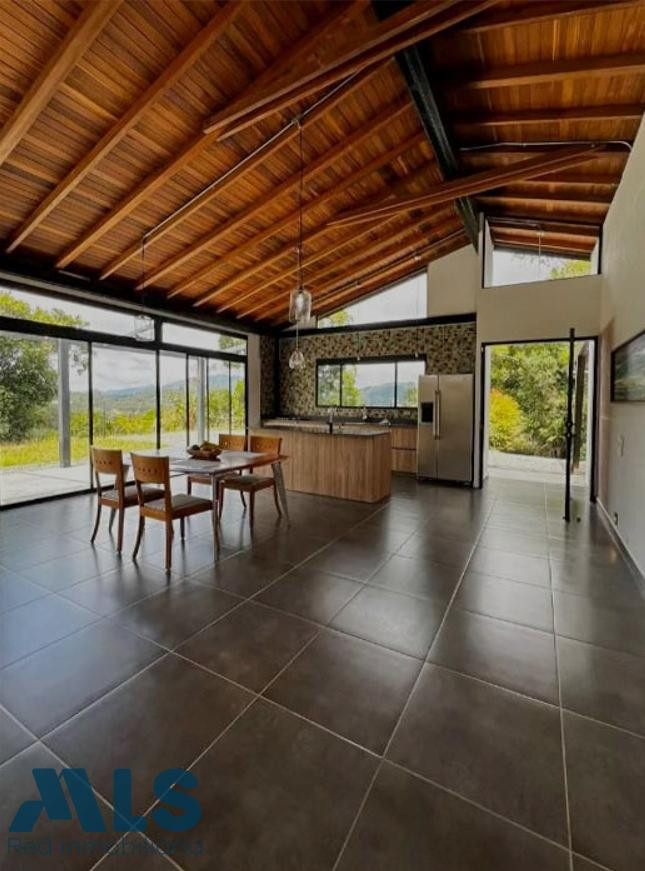 House for sale in Envigado, Antioquia