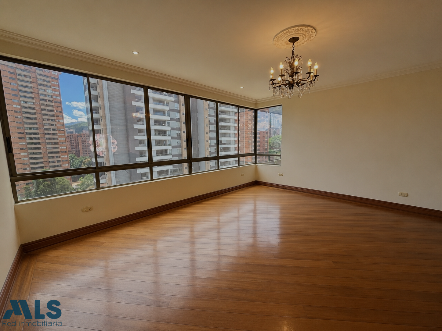 Apartamento en Poblado,Loma de los Parra medellin - loma de los parra