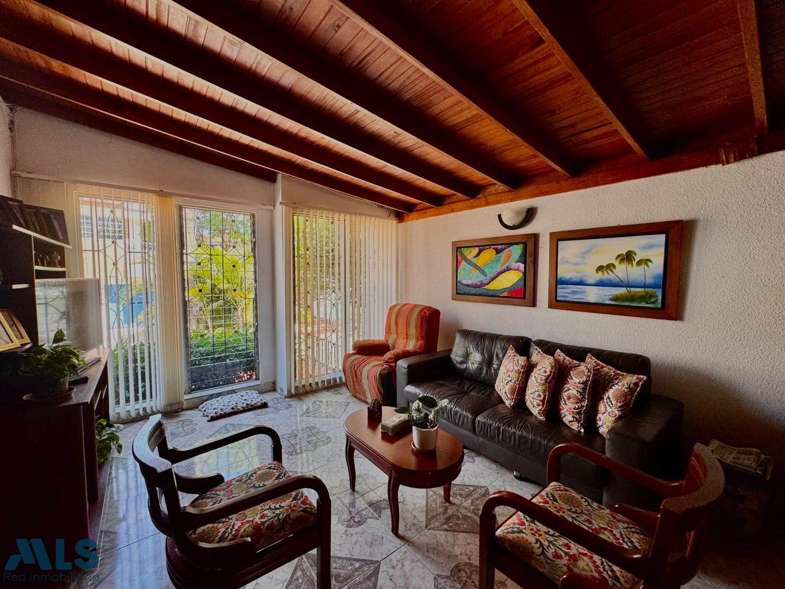 Propiedad con ubicación premium ideal para remodelar medellin - calasanz