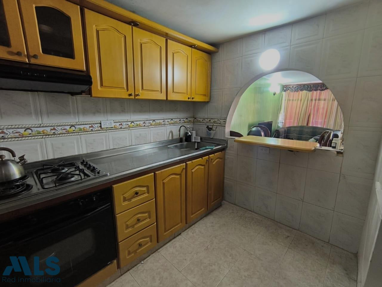 CASA BIFAMILIAR EN VENTA MEDELLIN BUENOS AIRES medellin - buenos aires