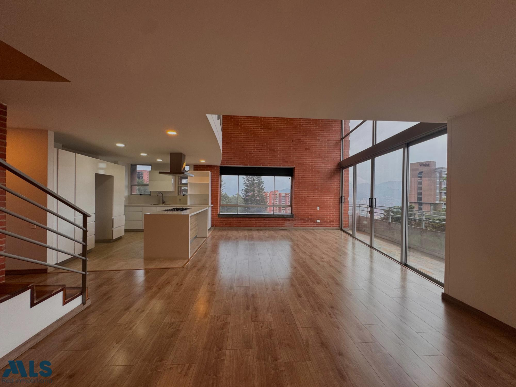 Ven y conoce este espectacular duplex en una excelente ubicacion medellin - el tesoro
